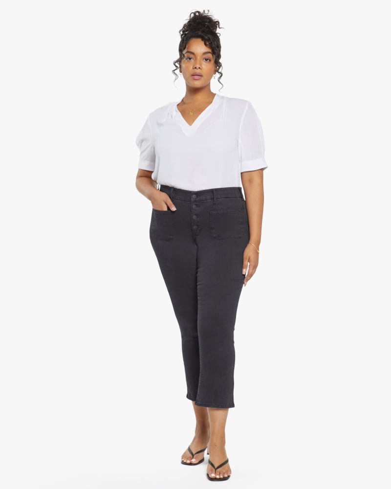 Front of a model wearing a size 0X Marilyn Stretch Straight Leg Pant in Trinity by NYDJ. | dia_product_style_image_id:187673